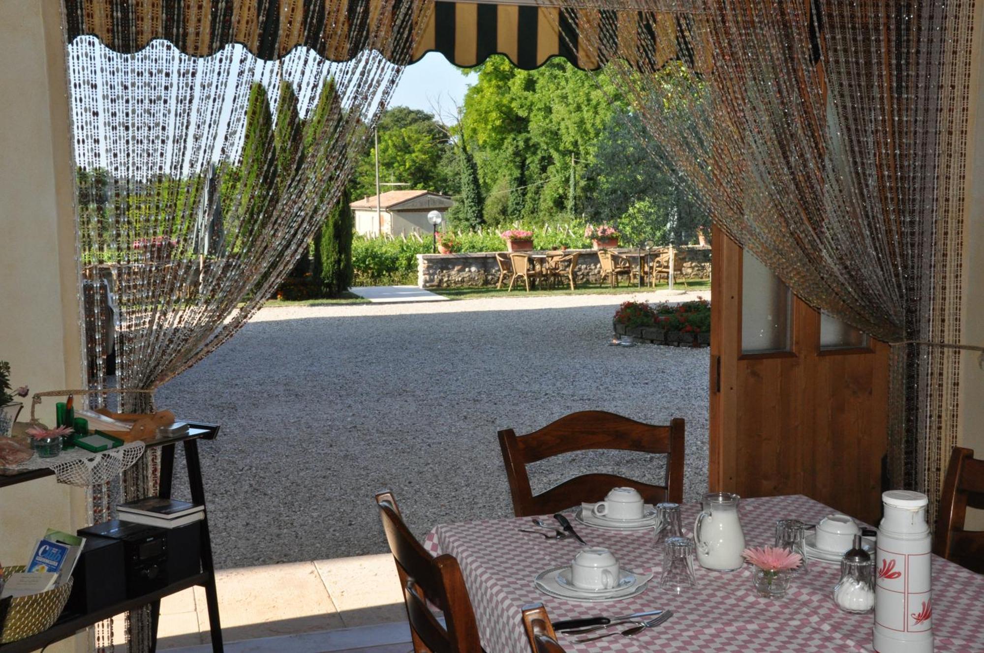 Agriturismo Corte Dei Fiori Caprino Veronese Eksteriør bilde